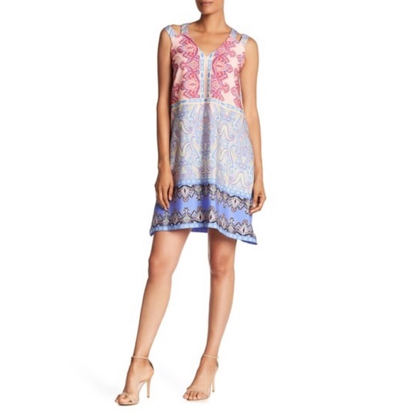 Nicole Miller Dresses & Skirts - Nicole Miller Studio V-Neck Print Dress
